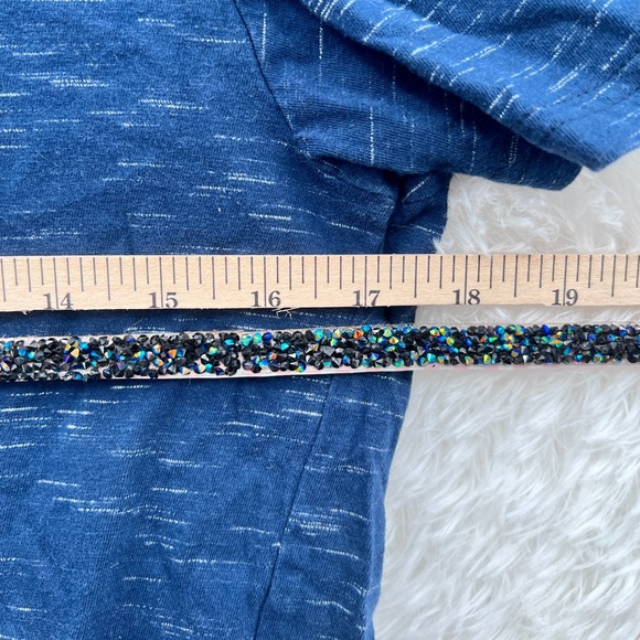 SHEIN Embroidered Elk Blue Shirt Size Small - Picture 6 of 6